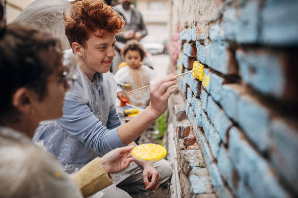 istock Street artists painting 1411107826