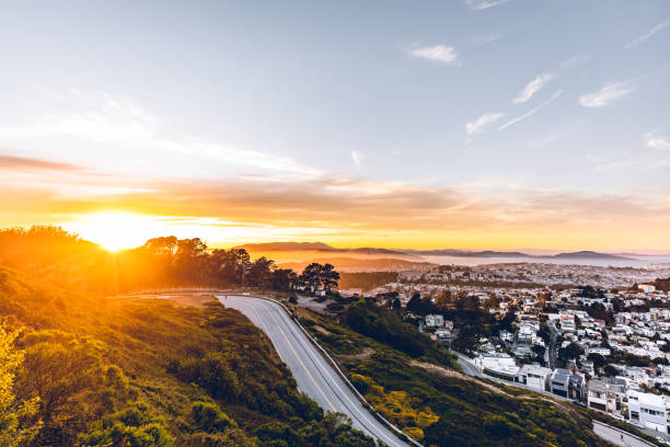 istock Sunrise over San Fransisco 1411132366