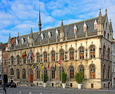 The City Hall (Dutch: Stadhuis (help·info)) of Kortrijk is situated on the main square of the Belgian city of Kortrijk/Courtray. The facade of the late-Gothic, early Renaissance city hall is adorned with the statues of the Counts of Flanders