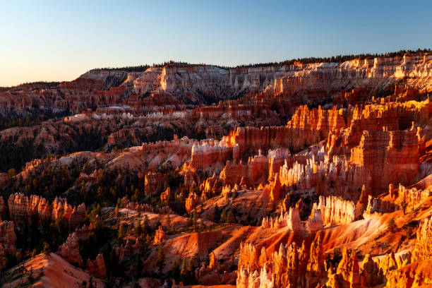 istock Sunrise at Bryce Canyon 1411195170