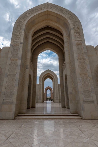 スルタンカブースグランドモスク、ブーシャー、オマーンのスルタン。 - oman greater masqat mosque al khuwair mosque ストックフォトと画像