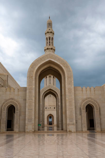 スルタンカブースグランドモスク、ブーシャー、オマーンのスルタン。 - oman greater masqat mosque al khuwair mosque ストックフォトと画像