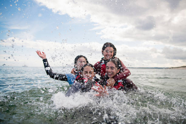 istock Splashing in the Sea 1411246261