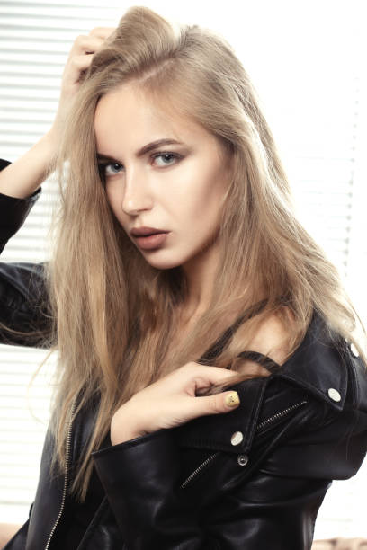 istock luxury blond girl 1411260170