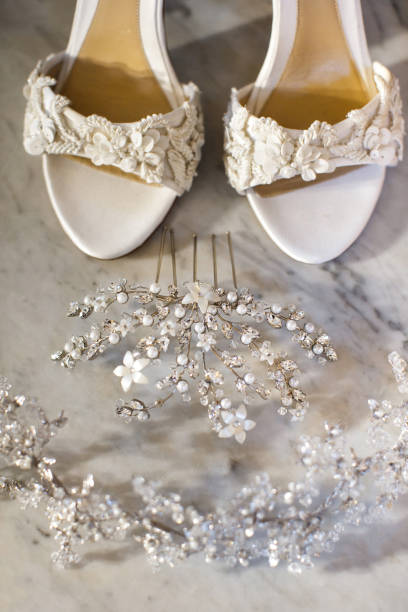 istock Wedding pearl hair clip and wedding shoes 1411261833