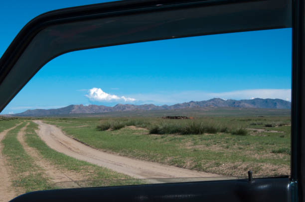 モンゴルの田舎での冒険旅行 - inner mongolia ストックフォトと画像