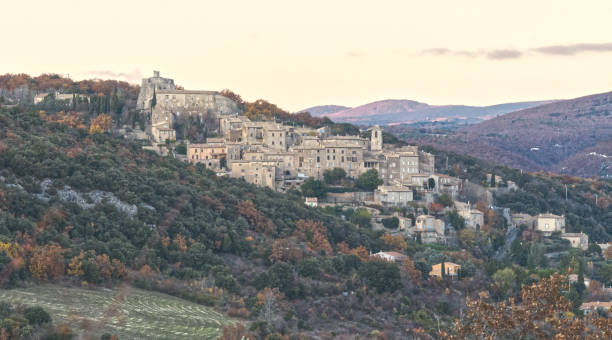 istock Simiane la Rotonde from south 1411381192