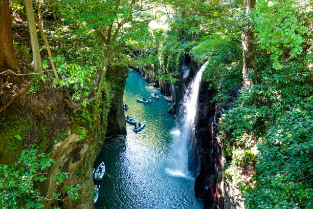 Scenic spot "Takachiho Gorge" Manai Falls Manai Falls in the famous "Takachiho Gorge" in Takachiho Town, Nishiusuki District, Miyazaki Prefecture, on a sunny day in July 2022 ravine stock pictures, royalty-free photos & images