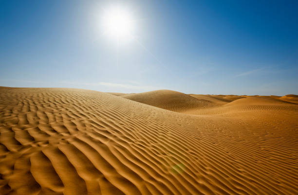 desierto del sahara - gran mar de arena oriental, túnez- áfrica - great sand sea fotografías e im�ágenes de stock