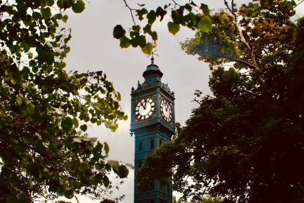 old torre do relógio - melbourne australia clock tower clock - fotografias e filmes do acervo