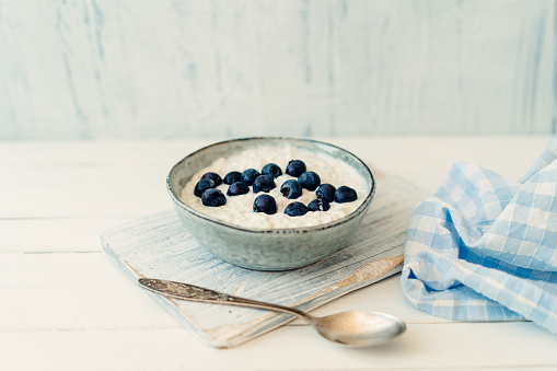 Curd cheese with blueberries and chia seeds