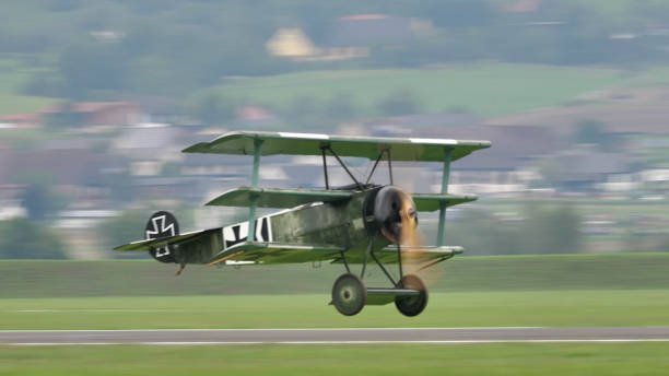 Fokker Dr.I Triplane World War 1 fighter aircraft of von Richthofen Red Baron Zeltweg, Austria SEPTEMBER, 6, 2019 Fokker Dr.I Dreidecker Triplane World War 1 fighter aircraft of Manfred von Richthofen Red Baron. Copy space. fighter plane vintage stock pictures, royalty-free photos & images