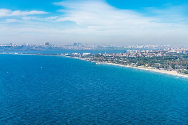 istock Aerial view of Istanbul 1411623374