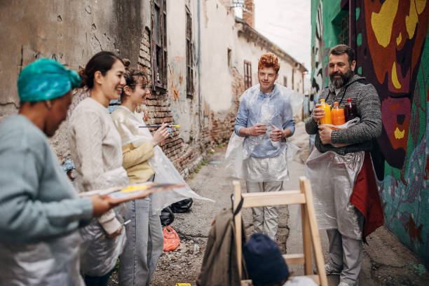 istock Street artists taking a break 1411631727