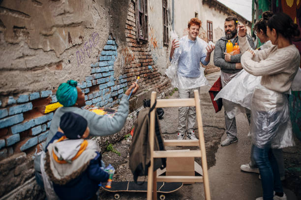 istock Street artists taking a break 1411633469
