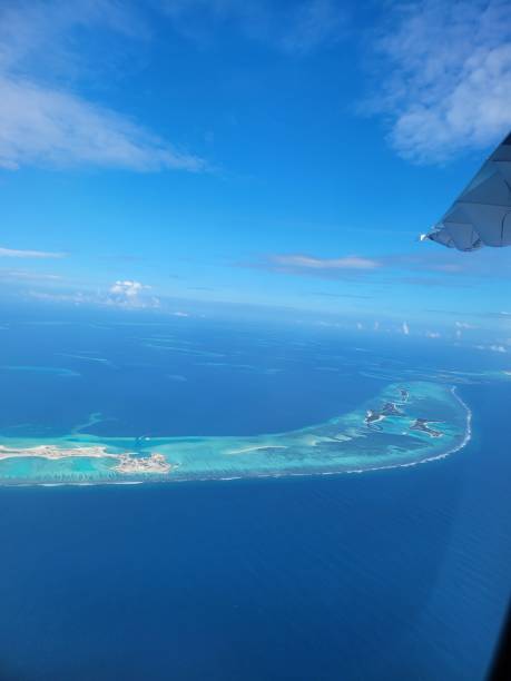 istock Maldives overlooking the beautiful ocean. 1411675592