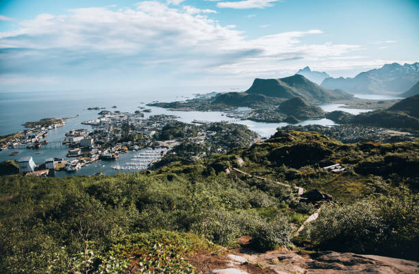 views of svolvaer in the lofoten islands in norway - vaeroy imagens e fotografias de stock