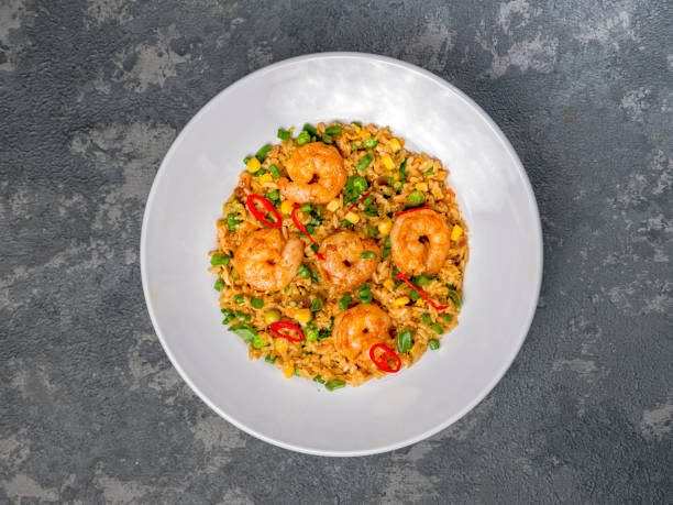 Arroz de Forno com Camarão e Legumes: Rápido e Fácil - receita deliciosa profissional - passo 3