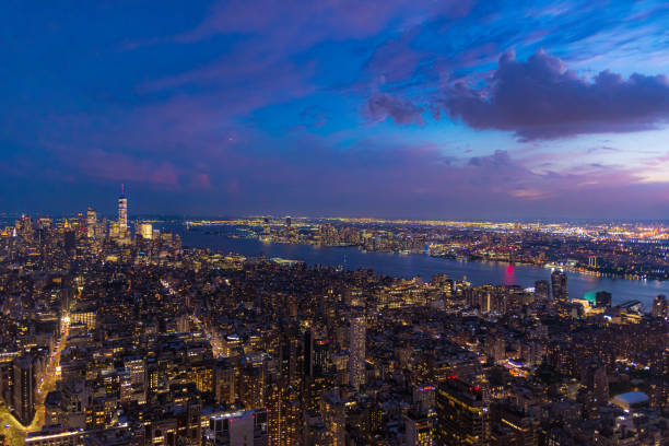 istock Southern Manhattan At Night 1411740937