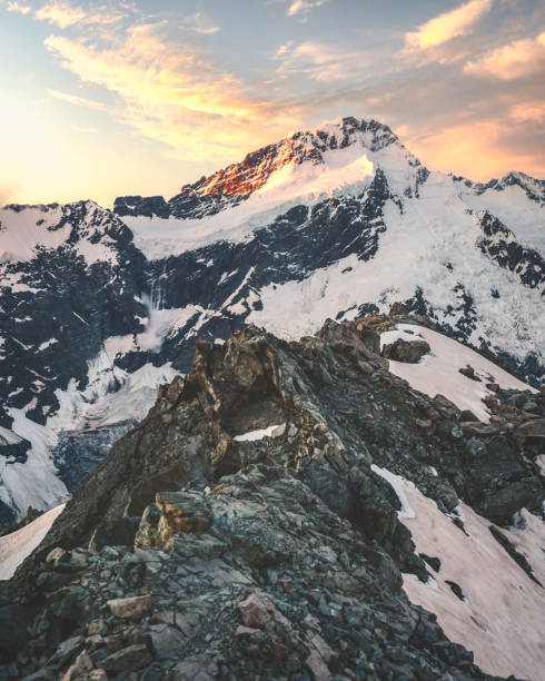 Mt. Cook National Park, Sunset in Mountains