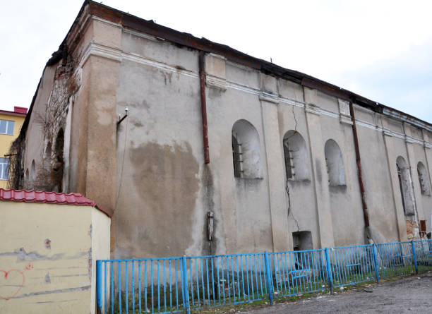 istock The old synagogue in Chortkiv 1411772509