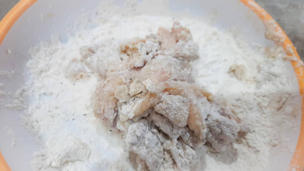 fried chicken flour - close up cookie gourmet food imagens e fotografias de stock