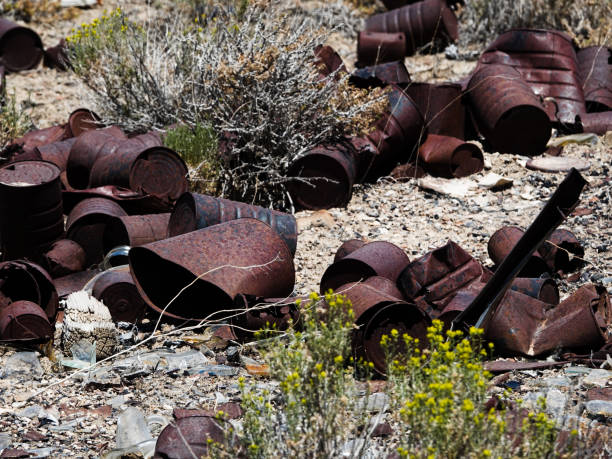 istock Rusted old cans in the desert 1411979239