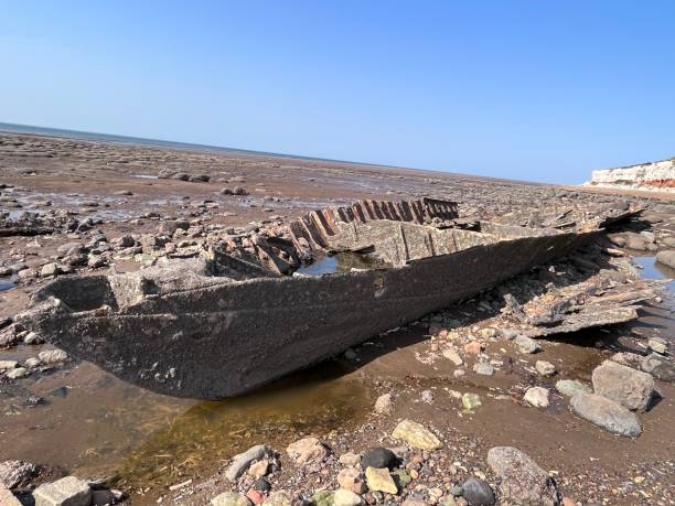 istock Shipwreck of steam trawler 1412013815