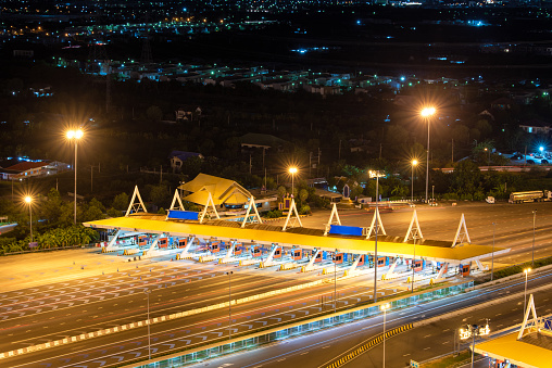toll gate expressway