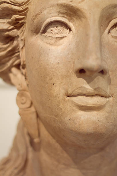 rosto de uma mulher romana antiga - statue women sculpture italian culture - fotografias e filmes do acervo