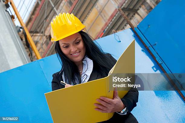 여성 엔지니어 개발에 대한 스톡 사진 및 기타 이미지 - 개발, 건물 외관, 건물 정면