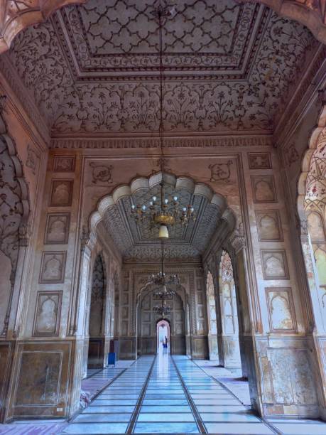 istock Badshahi mosque , lahore pakistan, mughal artitecture. 1412182303