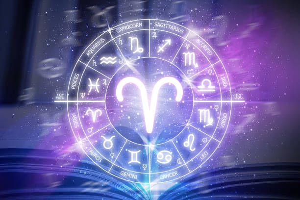 illustrazioni stock, clip art, cartoni animati e icone di tendenza di segno zodiacale dell'ariete. icona dell'ariete sullo sfondo dello spazio blu. cerchio zodiacale - fortune telling astrology sign astronomy backgrounds