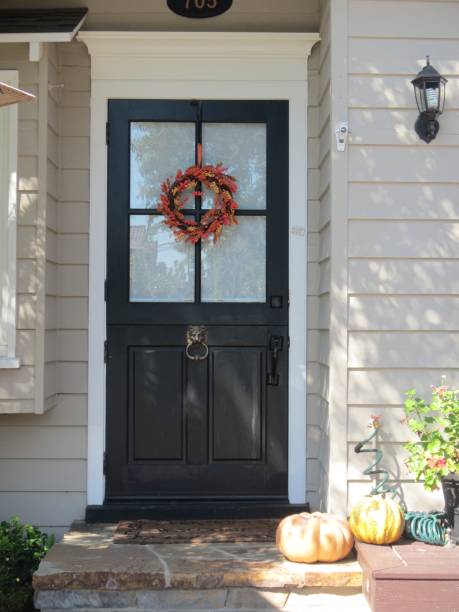 istock Beach bungalow with Halloween decorations on the porch 1412191783