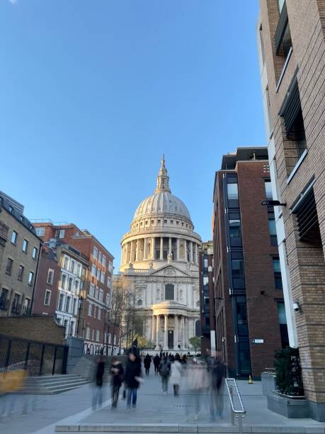 istock St. Paul's Cathedral Long Exposure 1412211228