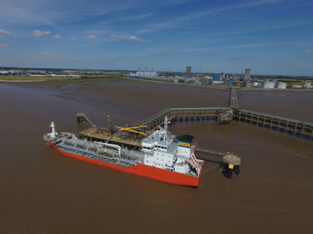 aerial view of Saltend Jetty, Saltend Chemicals Park, Hull. aerial view of Saltend Chemicals Park, Hull. world-class chemicals and renewable energy businesses at the heart of the UK's Energy Transition to zero carbon footprint. Saltend Jetty is a major part of the infrastructure at the Saltend chemicals Park kingston harbour stock pictures, royalty-free photos & images