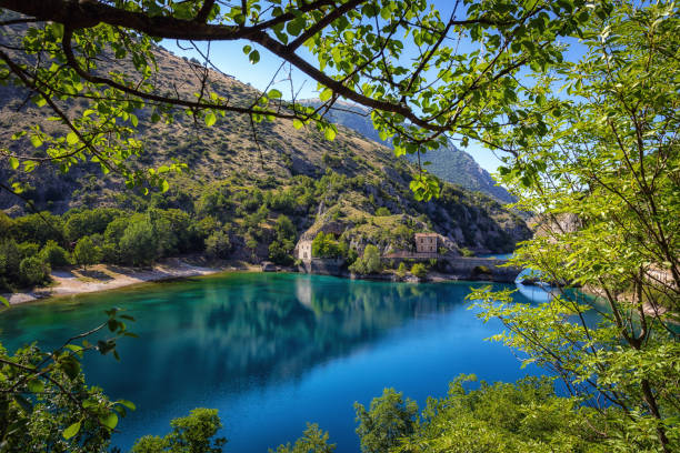 istock San Domenico lake, Abruzzo - Italy 1412269558