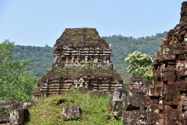 istock Group D Ruins at My Son Sanctuary 1412269600