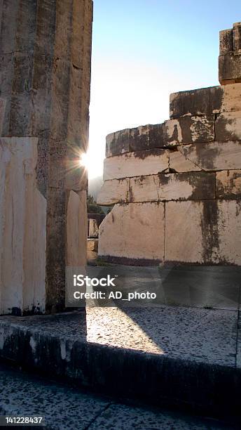 Starożytne Ruiny W Delfy - zdjęcia stockowe i więcej obrazów Archeologia - Archeologia, Cień, Delfy