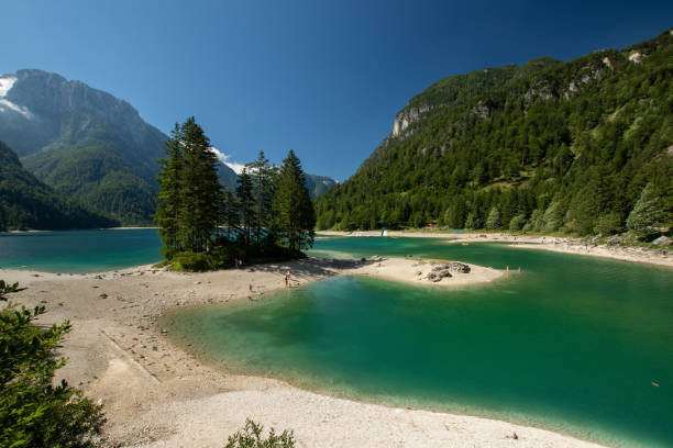istock Lake in Italian Alps 1412331053