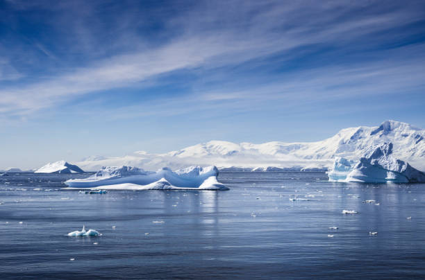 istock Sunny Skies in Antarctica 1412332551