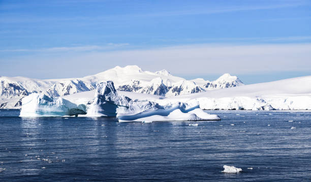 istock Antarctic Icebergs Glistening 1412332598