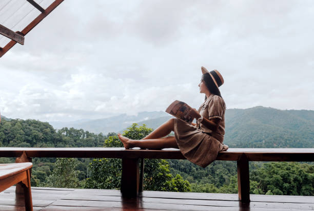 istock tourist woman 1412341905
