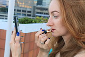 putting-auf-lippenstift.jpg?b=1&s=170x170&k=20&c=pK-cE2BtjuSsoUL8jji_D6cGZvJTplk4pMwZ2gOrMdU=