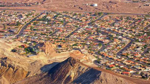 istock View of neighbourhood 1412389597