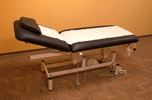 istock Examination room in a medical clinic 1412405113