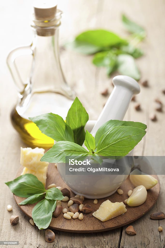 Ingredienti per il pesto - Foto stock royalty-free di Aglio - Alliacee