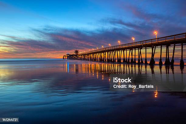 Photo libre de droit de Deep Au Crépuscule banque d'images et plus d'images libres de droit de Imperial Beach - Californie - Imperial Beach - Californie, Californie, Jetée