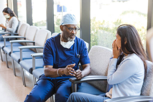istock Surgeon gives an update regarding the procedure 1412518810