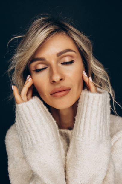 istock Beautiful woman 1412523334